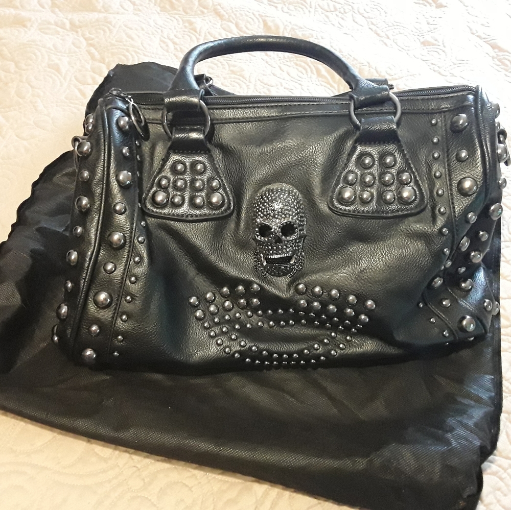 MG Collection leather skull bag